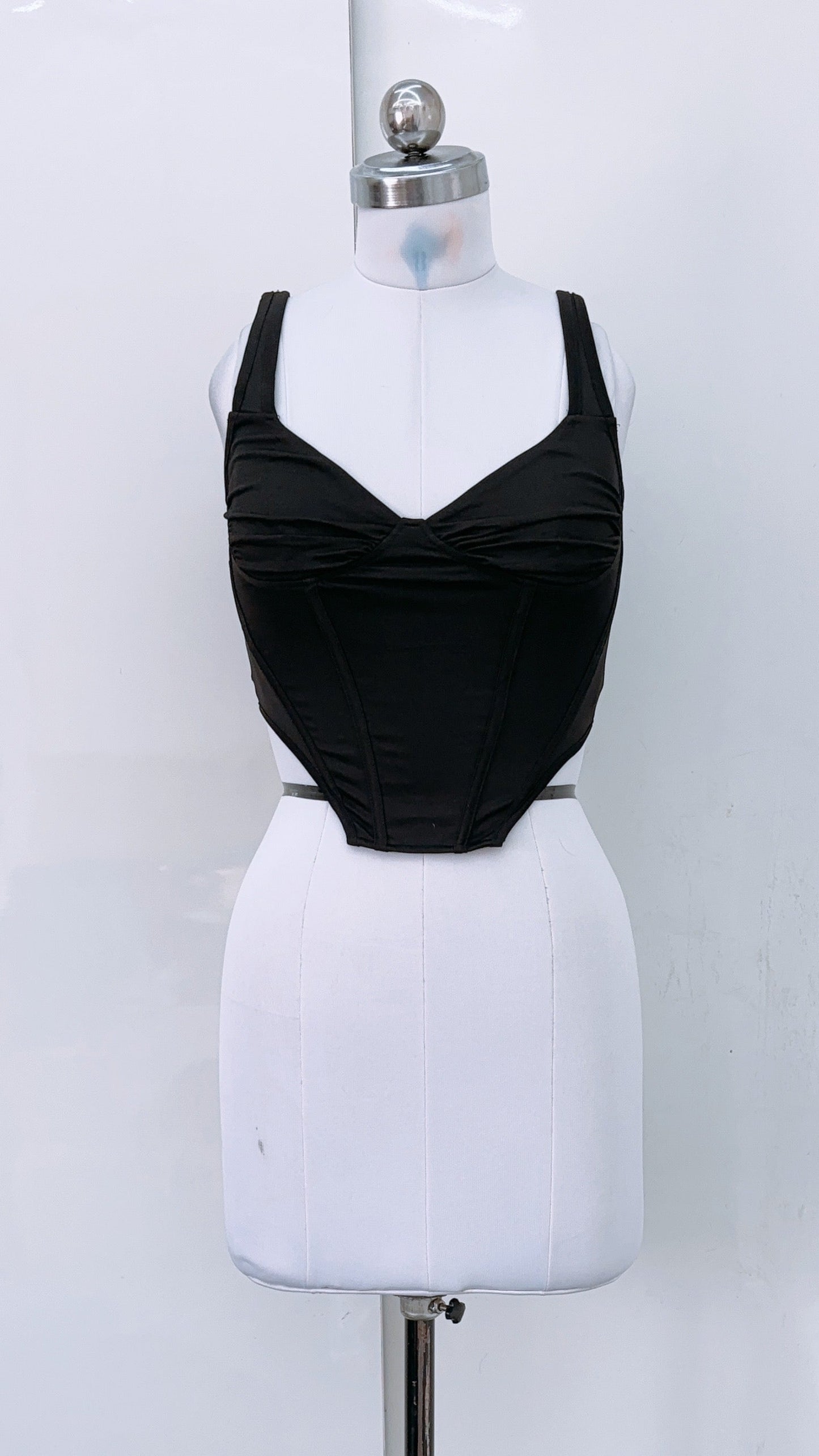 Black Sweetheart Neckline Corset